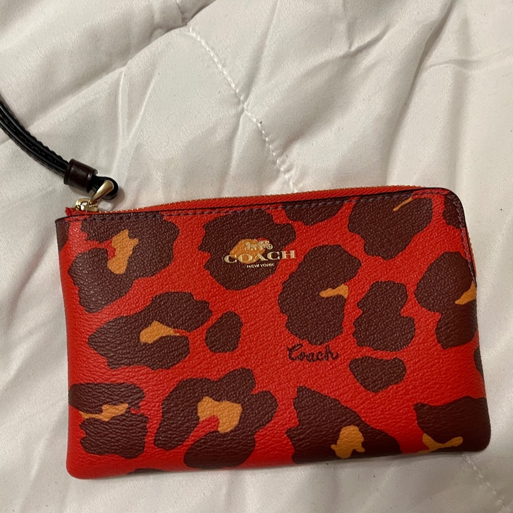 Coach wristlet wallet